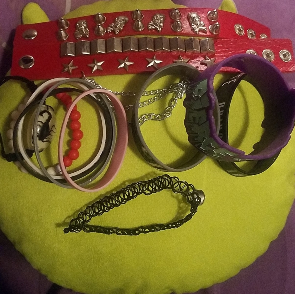 🖤12 piece Hot Topic bundle🥀